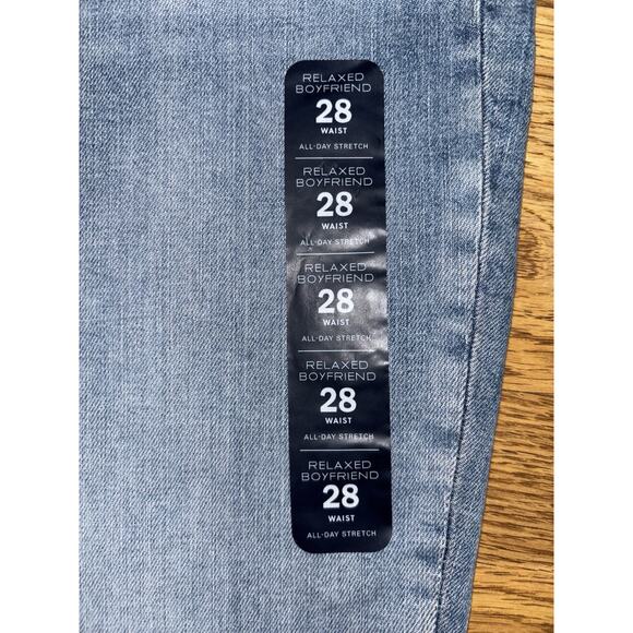 J Crew Relaxed Boyfriend Jeans Women’s Waist Size 28 Distressed Cuffed Stretch - Picture 9 of 16